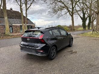 Voiture accidenté Hyundai  AUTOMAAT BLACK EDITION T-GDI 100 PK NAVI AIRCO CAMERA LED B.J 11-2025 2025/11