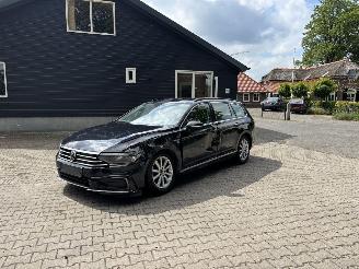 damaged passenger cars Volkswagen Passat VARIANT GTE 1.4 PLUG IN DSG NAVI CLIMA CAMERA LED CRUISE B>J 2022 2022/1