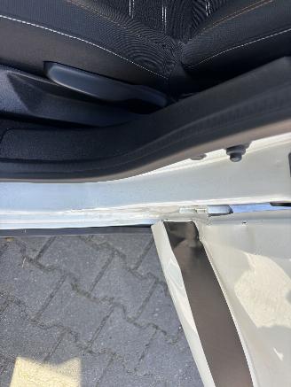 Dacia Sandero STEPWAY TCE 90 EDITION AIRCO CAMERA APP B.J 2025. PLAATSCHADE picture 15
