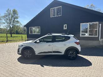 Dacia Sandero STEPWAY TCE 90 EDITION AIRCO CAMERA APP B.J 2025. PLAATSCHADE picture 7
