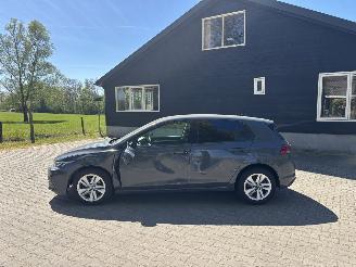 Volkswagen Golf 8 TSI NAVI CLIMA CAMERA VIRT DASH PDC PRIVACY GLASS B.J 2023 picture 8
