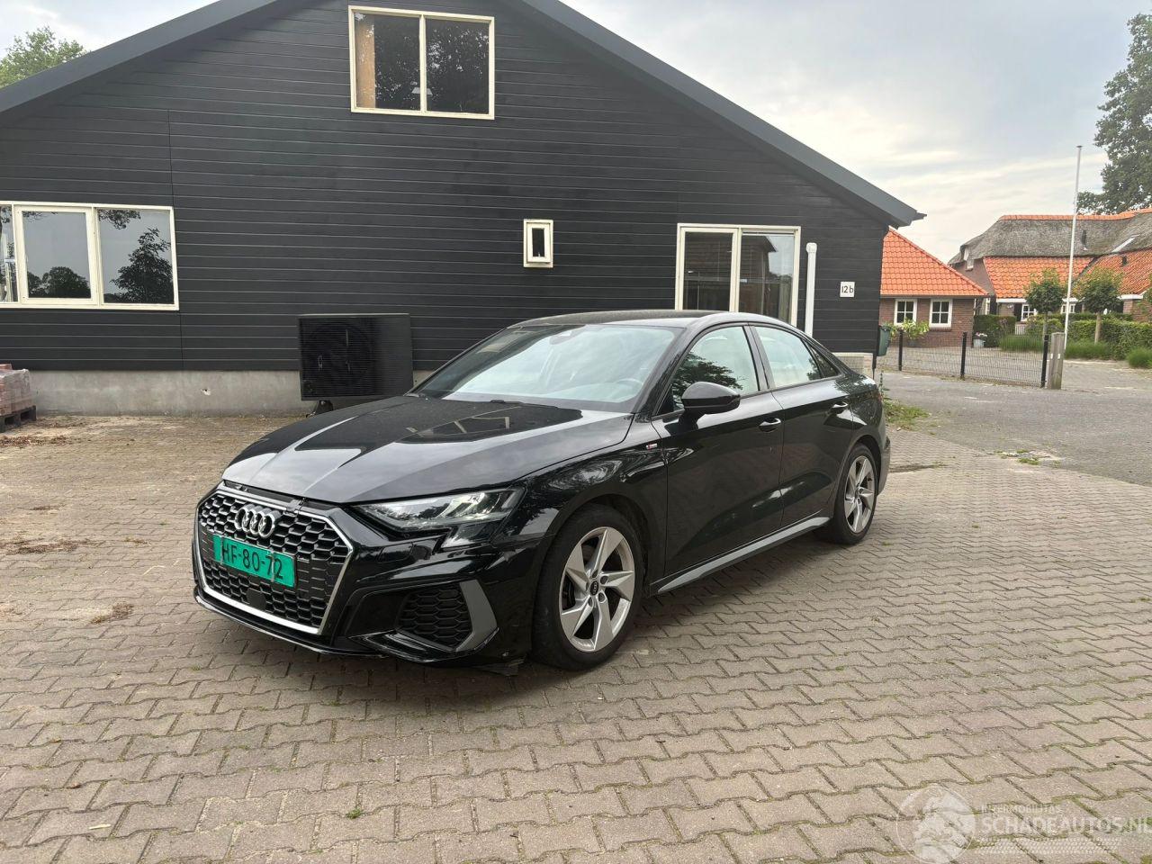 Audi A3 1.5 Automaat Hybride Navi Clima Leer Led B.J 2023