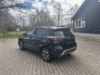 Volkswagen T-Cross AUTOMAAT 110 PK NAVI CLIMA CAMERA B.J 12-2024 FACELIFT picture 4