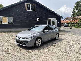 Schadeauto Volkswagen Golf 8.5 1.5 EDITION CLIMA CAMERA LED PDC B.J 2025 FACELIFT lichte schade 2025/1