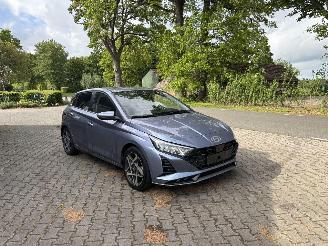 damaged passenger cars Hyundai I-20 AUTOMAAT PREMIUM SPORT BOSE NAVI CLIMA CAMERA LED B.J 12-2024 2024/12