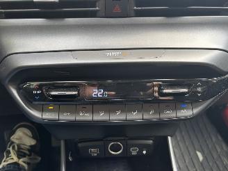 Hyundai I-20 AUTOMAAT PREMIUM SPORT BOSE NAVI CLIMA CAMERA LED B.J 12-2024 picture 16
