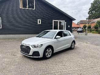 Unfallwagen Audi A1 TFSI 95 PK VIRT DASH AIRCO PDC B.J 2023 LICHTE SCHROEFSCHADE 2023/3