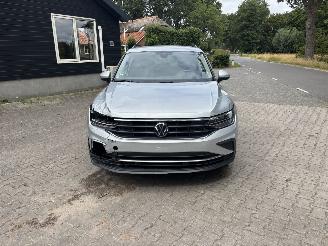Volkswagen Tiguan 1.5 AUTOMAAT 150 PK NAVI CLIMA CAMERA VIR DASHBOARD LED TREKHAAK B.J 2024 picture 8
