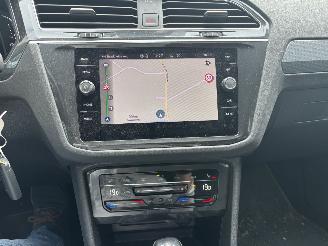 Volkswagen Tiguan 1.5 AUTOMAAT 150 PK NAVI CLIMA CAMERA VIR DASHBOARD LED TREKHAAK B.J 2024 picture 12