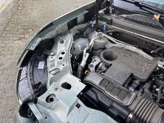 Dacia Duster AUTOMAAT 1.6 HYBRIDE NAVI CLIMA CAMERA PDC LED B.J 12-2024 picture 13