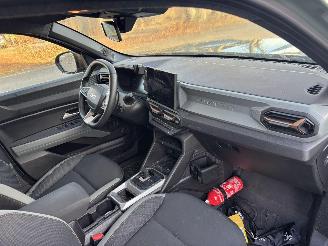 Dacia Duster AUTOMAAT 1.6 HYBRIDE NAVI CLIMA CAMERA PDC LED B.J 12-2024 picture 8