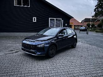 Unfallwagen Hyundai Bayon AUTOMAAT GDI 100 PK NAVI AIRCO CAMERA LED VIRT DASH B.J 11/2025 2025/11