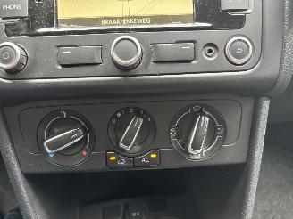 Volkswagen Polo TDI NAVI AIRCO STOELVERW CRUISE B.J 2011 gebruikersschade picture 13