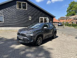 krockskadad bil auto Toyota Yaris Cross 1.5 AUTOMAAT HYBRIDE NAVI CLIMA CAMERA PDC B.J 06-2023 2023/6