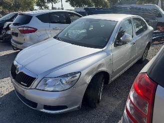uszkodzony samochody osobowe Skoda Octavia II  AMBIENTE 2011/12