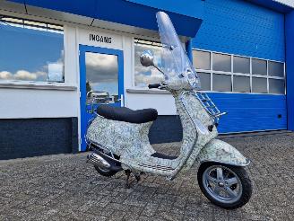Vespa  LX50 B-ART SPECIAL MADE picture 4