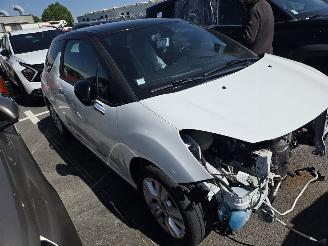 damaged passenger cars Citroën DS3 PROCEDURE RSV 2015/6