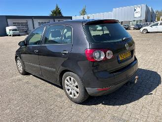 Volkswagen Golf 1.6 FSI 16V MPV  Benzine 1.598cc 85kW (116pk) FWD 2004-12/2008-05 (5M1) BLF; EURO4 picture 4