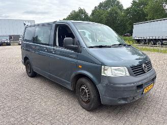 Schadeauto Volkswagen Transporter 2.5 TDi Bestel  Diesel 2.460cc 96kW (131pk) FWD 2003-04/2009-11 (7HA; 7HH; 7HZ) AXD; BNZ 2004/2
