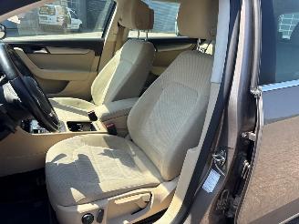 Volkswagen Passat 1.4 TSI 16V Combi/o  Benzine 1.390cc 90kW (122pk) FWD 2010-08/2014-12  CAXA picture 15