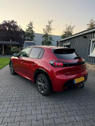 Schadeauto Peugeot e-208 EV GT 350 3000KM !! 2022/12