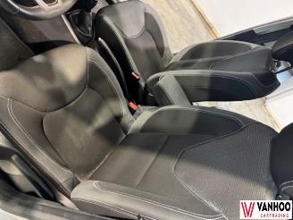 Renault Clio  picture 14