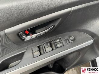 Suzuki SX4 S-CROSS picture 22