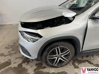 Mercedes GLA  picture 2