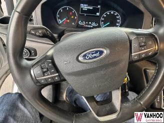 Ford Transit  picture 16