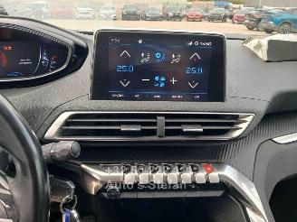Peugeot 3008 ALLURE picture 18