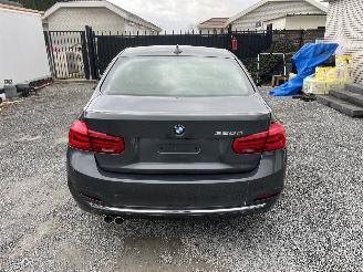 damaged passenger cars BMW 3-serie 320.D AUTOMATIC - LUXURY 2016/4