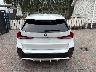 uszkodzony samochody osobowe BMW X1 PLUG-IN 2,5 E X-DRIVE M-PAKKET 2024/4