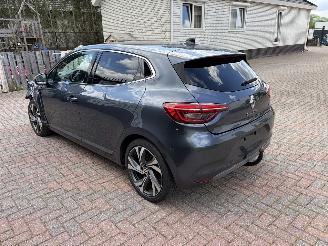 Renault Clio E-TECH RS-LINE - AUTOMATIC picture 5