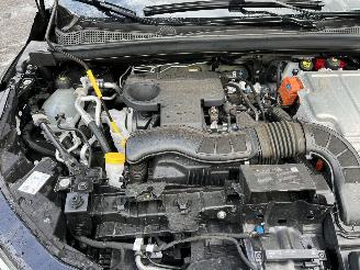 Renault Captur E-TECH AUTOMATIC - FACE-LIFT picture 11