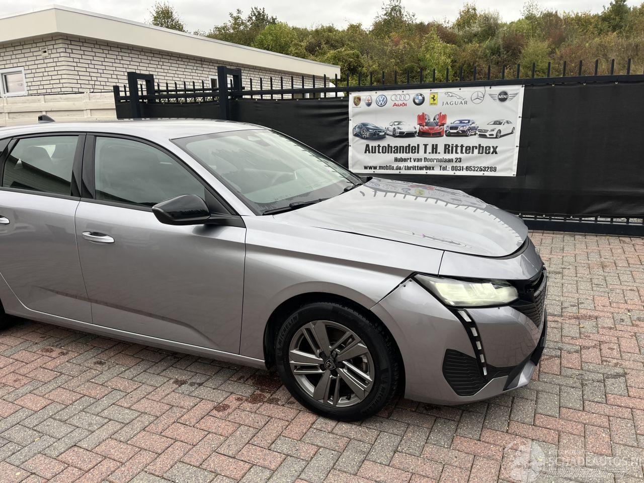 Peugeot 308 BENZINE - AUTOMATIC