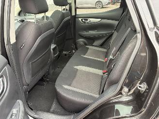 Nissan Qashqai AUTOMATIC -- DIESEL picture 15