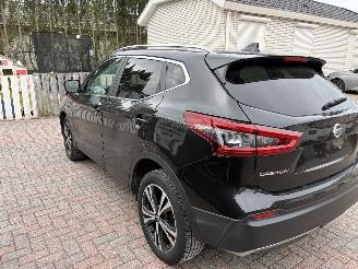 Nissan Qashqai AUTOMATIC -- DIESEL picture 5