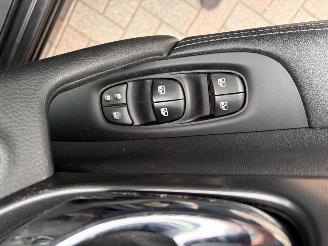Nissan Qashqai AUTOMATIC -- DIESEL picture 18