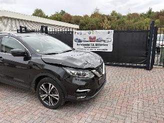 Nissan Qashqai AUTOMATIC -- DIESEL picture 7