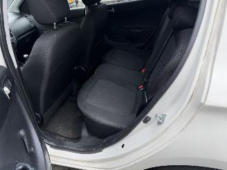 Hyundai I-20 1.2i i-Deal picture 8