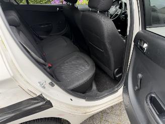 Hyundai I-20 1.2i i-Deal picture 10