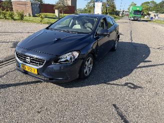 Coche accidentado Volvo V-40 V40 2.0 D3 Kinetic 2012/9