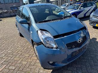 Vaurioauto  passenger cars Toyota Yaris 1.3 VVTi Sol MMT 2007/11