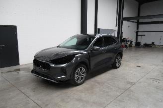 skadebil auto Ford Kuga TITANIUM 2025/3