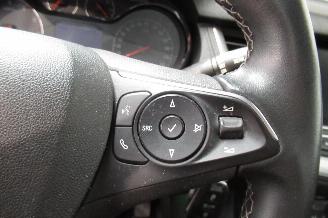 Opel Grandland SUV picture 18