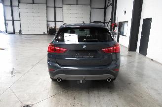 BMW X1 SUV picture 4