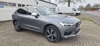 Auto incidentate Volvo Xc-60 2.0L Benzine R Design*AWD*LED*Leren bekleding*Camera*Sound*Digitaal* 2018/6