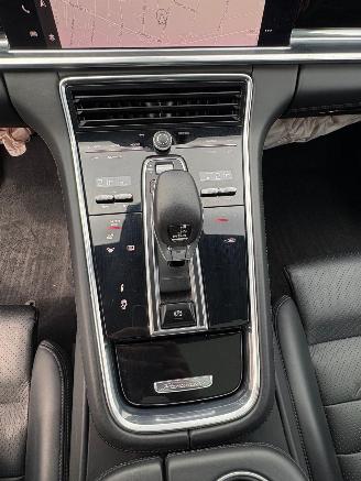 Porsche Panamera 4e PlugIn Hybride*Chrono*Panoramaschuifdak*360 Camera*Matrix Laserlicht*Luchtvering*Ambiente*Comfortstoelen met Memory en leer*Bose sound* picture 13