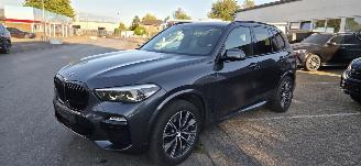Vaurioauto  passenger cars BMW X5 40i M Sport Xdrive*Ambiente*LED*HeadUp*Stoelen Leer/ Memory*ShadowLine*Live Cockpit*AppleCarplay*Parkeer Plus*Sound*Display Key 2019/5