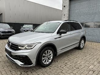 Unfallwagen Volkswagen Tiguan Vw Tiguan 2.0d dsg R Line 2020 2020/10